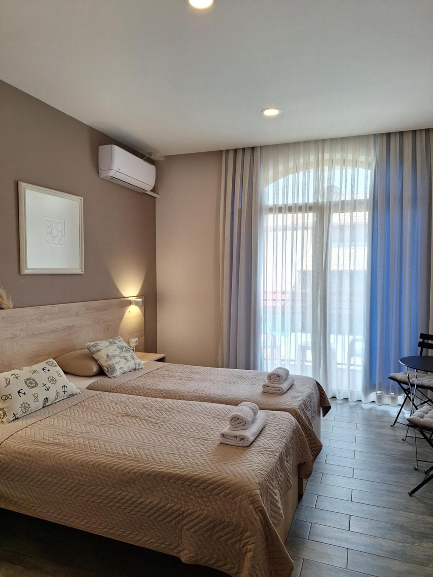 Art Blue Apartments Ochrid Pokoj fotografie